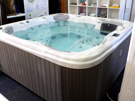Kilimanjaro Showroom1
